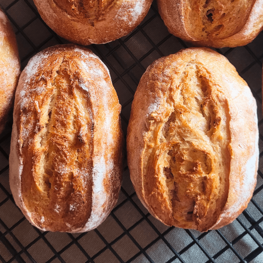 Vier gesunde Brötchen backen - über Nacht - KRÜMELIG