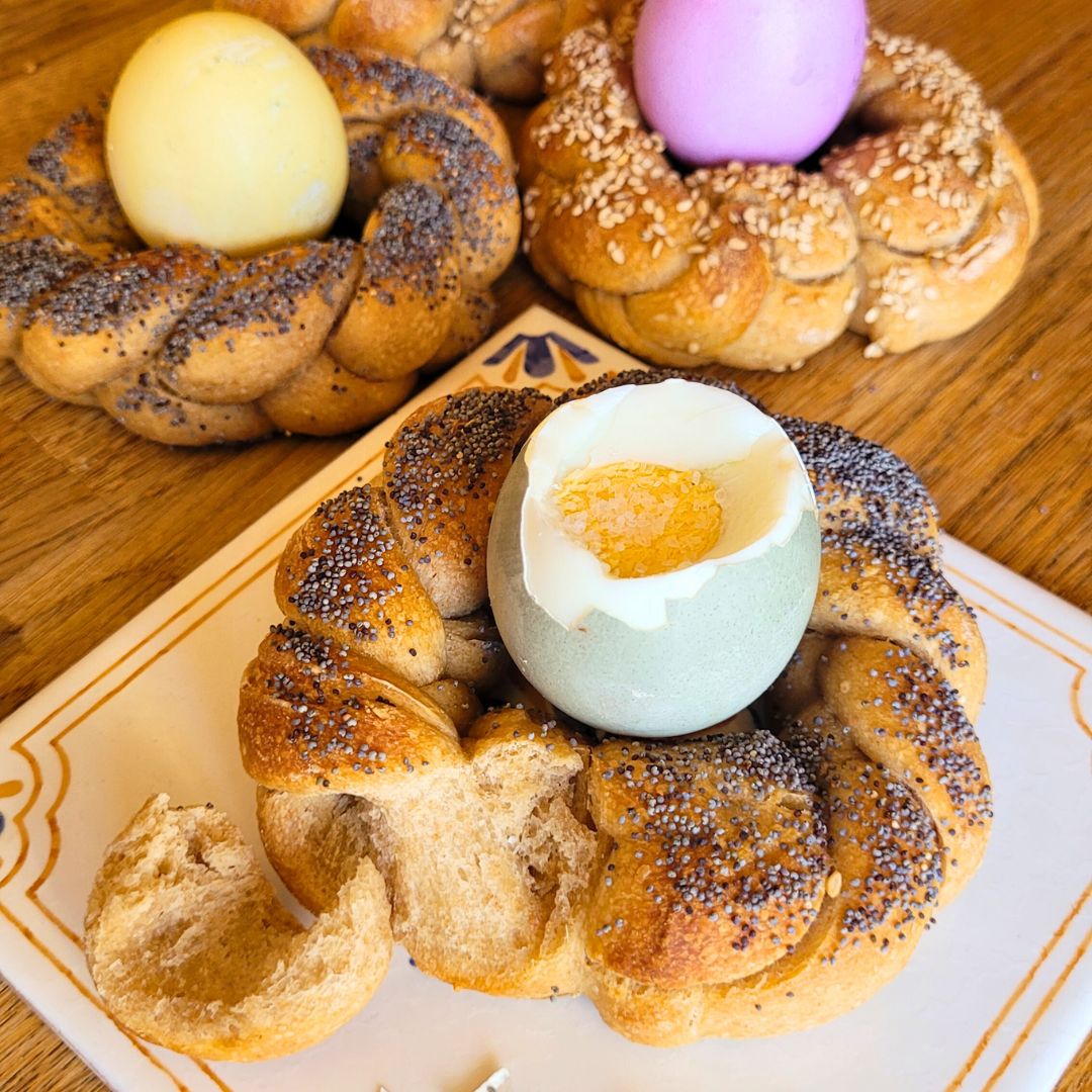 Bread Rolls: Baked Easter Nests with Sourdough