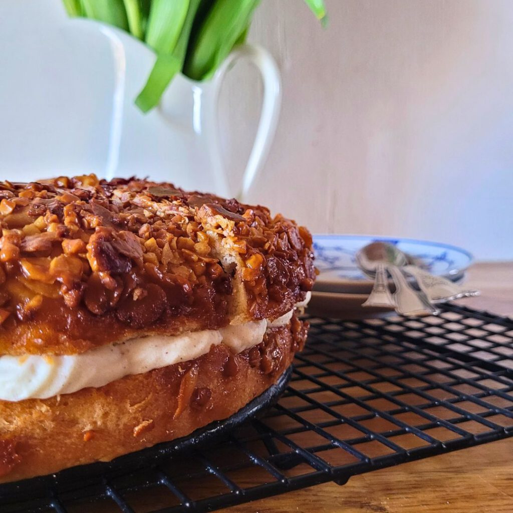 German Bee Sting Cake with Sourdough – Bienenstich Torte
