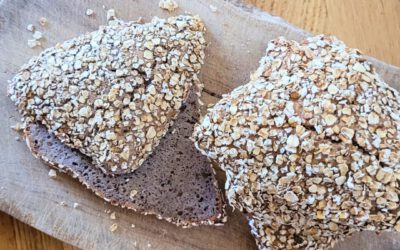 Glutenfreie Buchweizenbrötchen mit Sauerteig – einfach, gesund, vegan