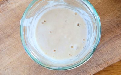 Sauerteig mit Hefewasser ansetzen – mit Weizen- oder Dinkelmehl